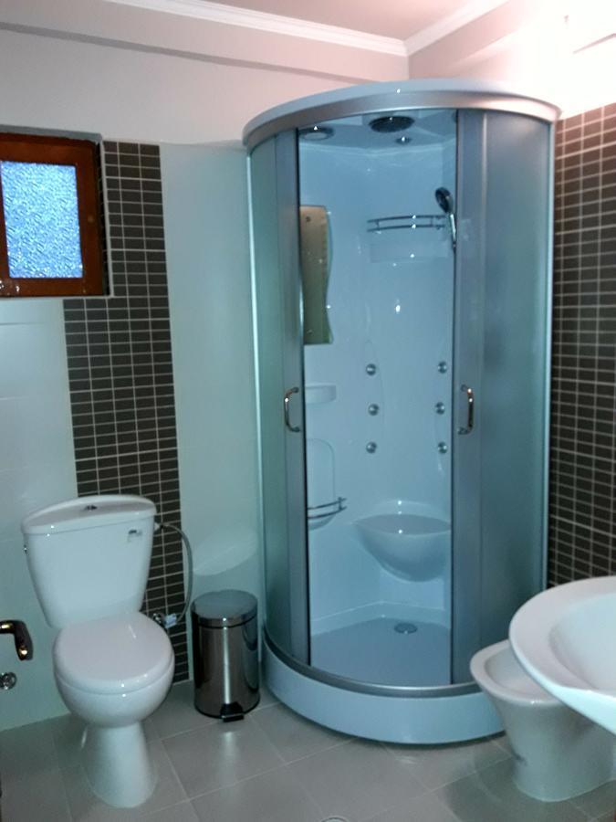 Mano Hotel Korce