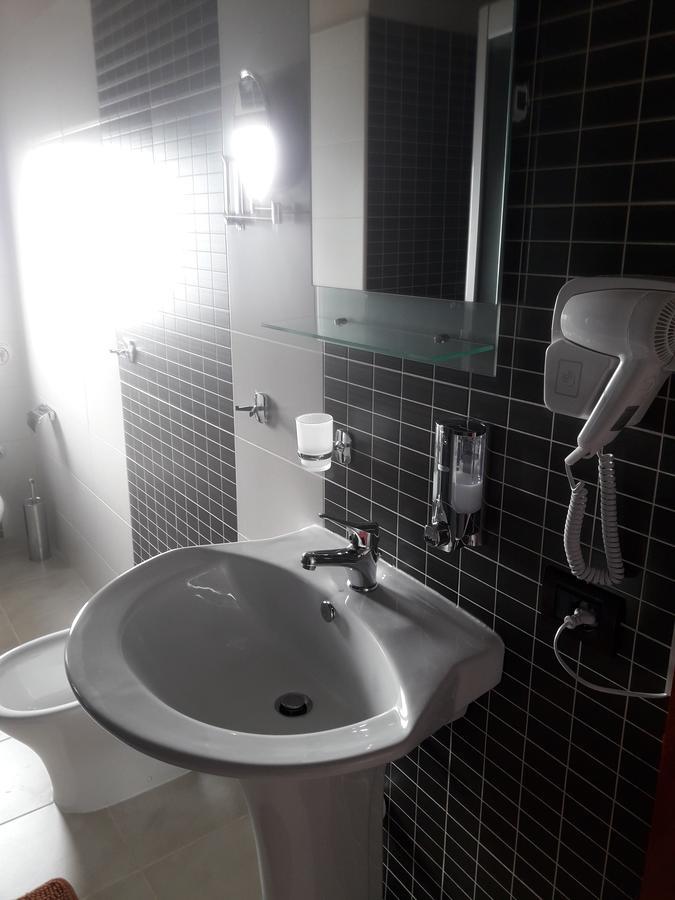 Hotel Mano