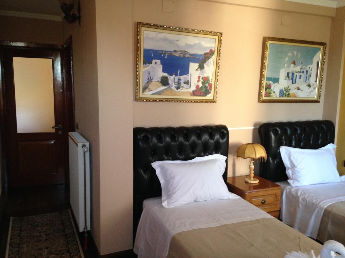 Mano Hotel