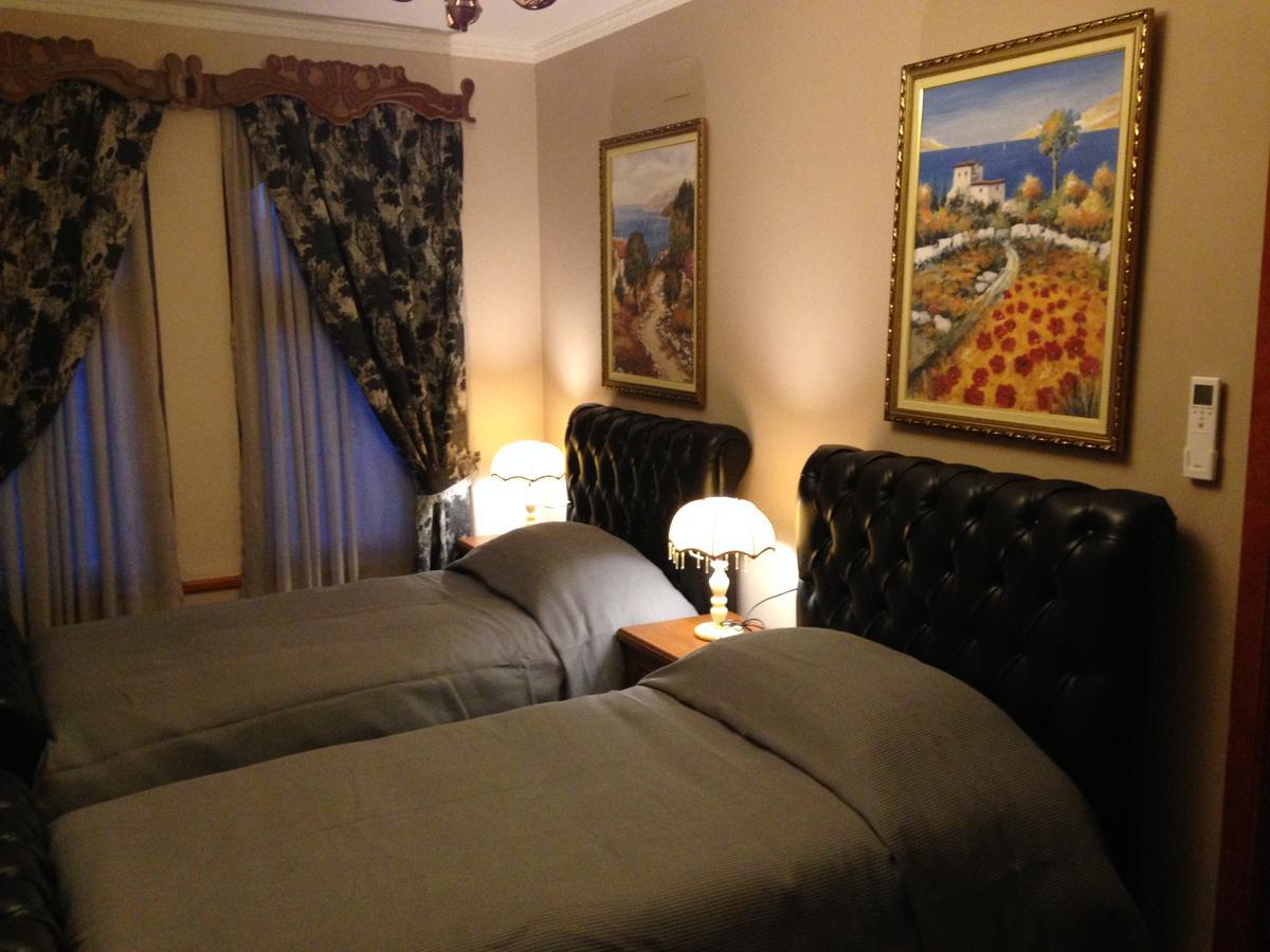 Mano Hotel *