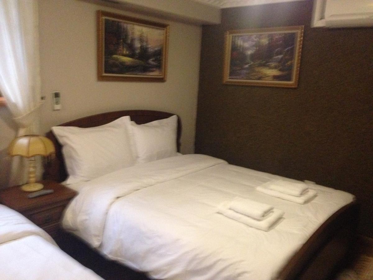 Mano Hotel *